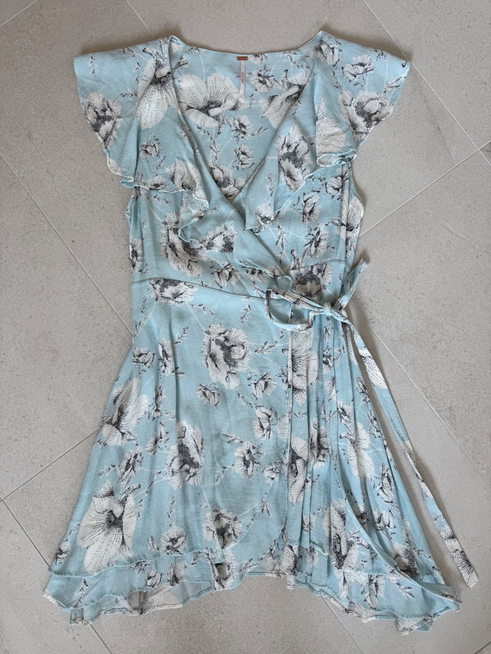 Free People light blue wrap floral dress- medium